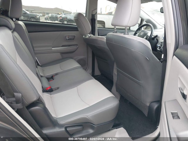 Toyota Prius V Four 2015 JTDZN3EU0FJ036604 Image 8