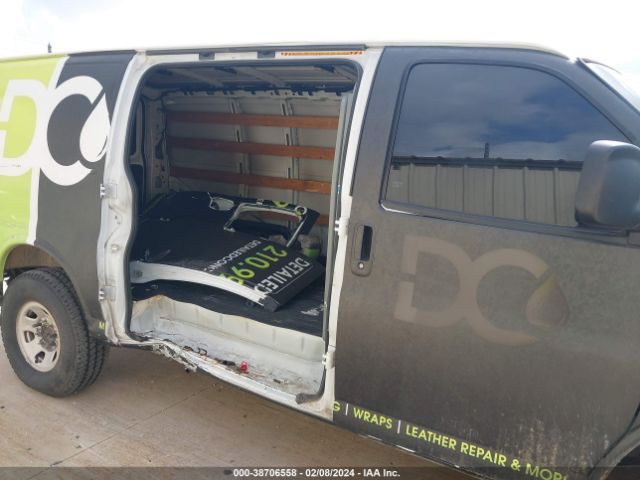 1GTW7AFF3H1906883 GMC Savana 2500 Work Van