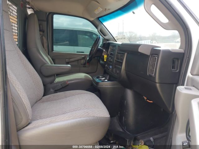 1GTW7AFF3H1906883 GMC Savana 2500 Work Van