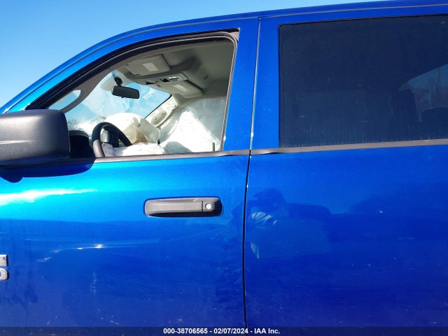 RAM 1500 Classic Express  4x2 5'7 Box 2019 1C6RR6KG5KS571492 Image 14
