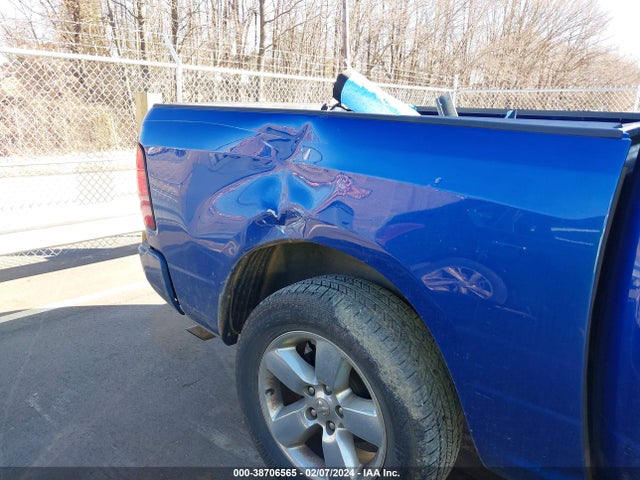 RAM 1500 Classic Express  4x2 5'7 Box 2019 1C6RR6KG5KS571492 Image 17