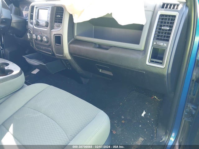 RAM 1500 Classic Express  4x2 5'7 Box 2019 1C6RR6KG5KS571492 Image 5