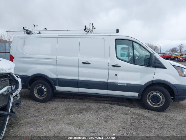 Ford Transit-150 2017 1FTYE1ZM5HKA15688 Image 13