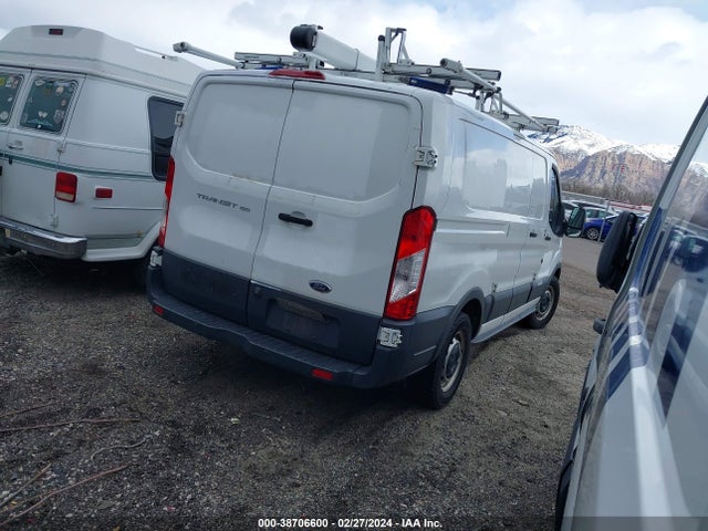 Ford Transit-150 2017 1FTYE1ZM5HKA15688 Image 4