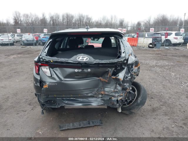 5NMJACAEXNH025542 Hyundai TUCSON SE