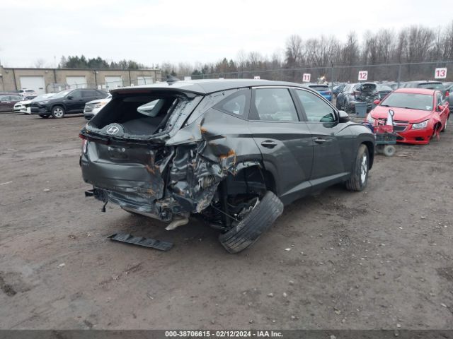 5NMJACAEXNH025542 Hyundai TUCSON SE