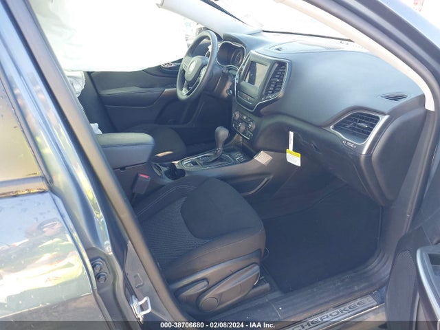 1C4PJLCB0MD140848 Jeep Cherokee Latitude Fwd
