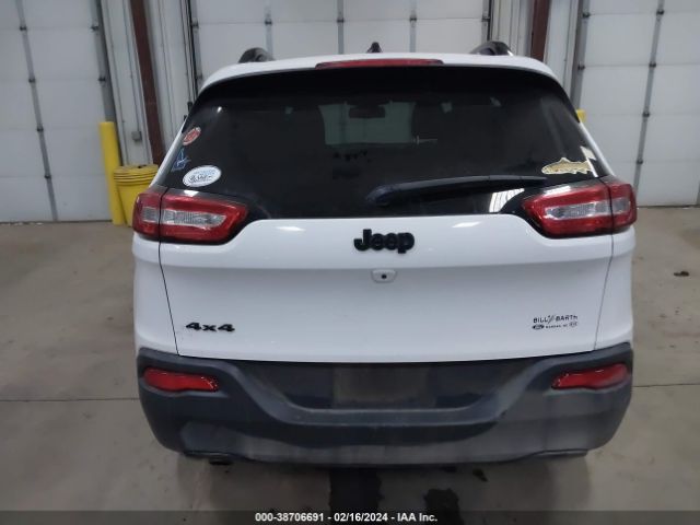 1C4PJMCB8JD509411 Jeep Cherokee Latitude 4x4