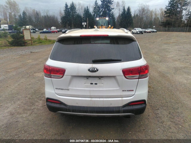 2017 KIA SORENTO 2.0T EX VIN: 5XYPHDA13HG265104