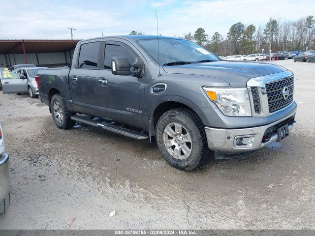 Nissan TITAN SV 2017 1N6AA1E57HN516928 zdjęcie główne