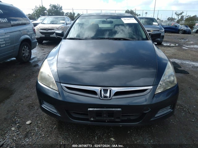 2007 HONDA ACCORD 2.4 SE VIN: JHMCM56367C013939