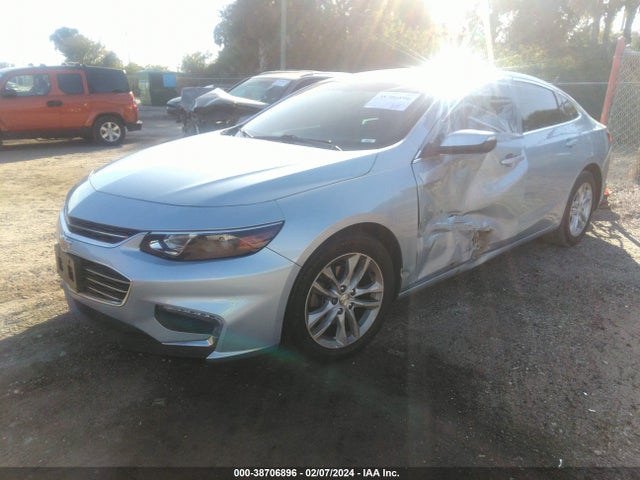 Chevrolet MALIBU LT 2018 1G1ZD5ST0JF221394 Image 2