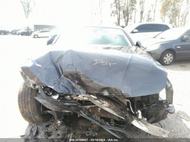 WBA8E1G32HNU17951 BMW 320i