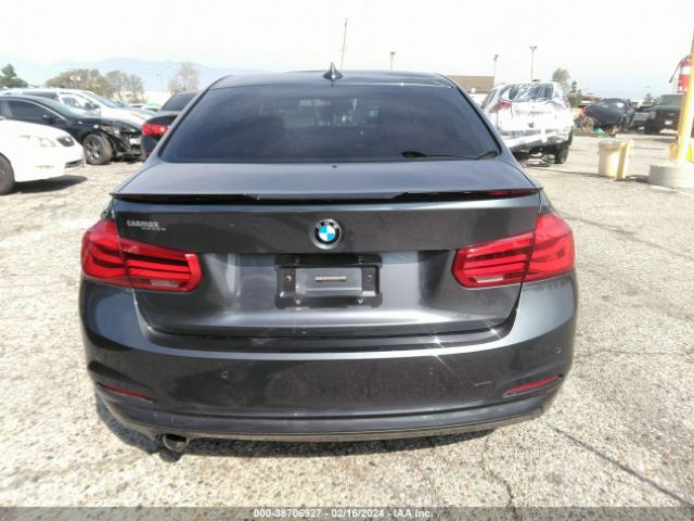 WBA8E1G32HNU17951 BMW 320i