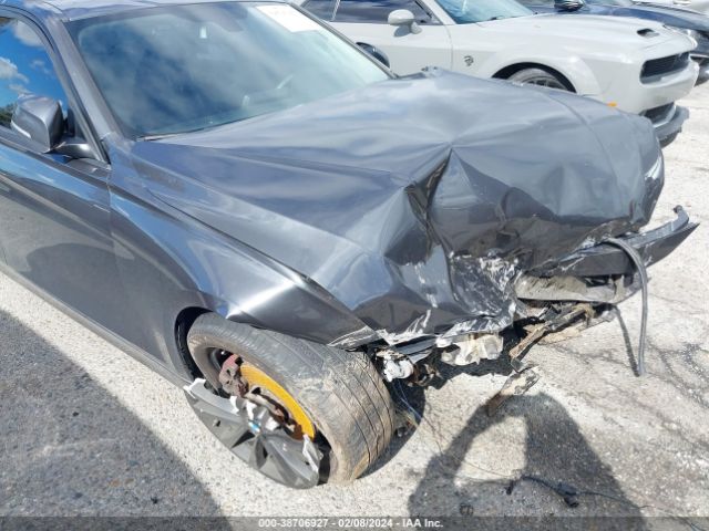 WBA8E1G32HNU17951 BMW 320i
