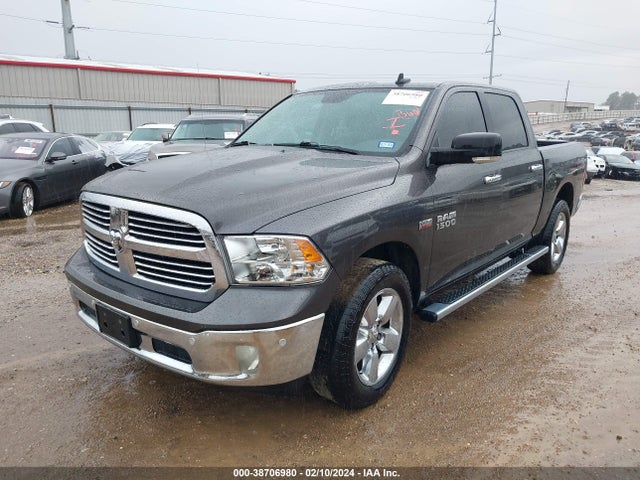 RAM 1500 Big Horn  4x4 5'7 Box 2018 3C6RR7LT4JG130735 Image 2