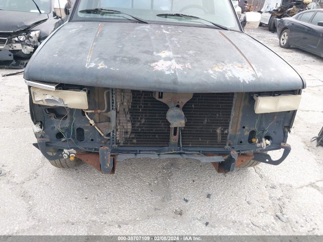1991 CHEVROLET GMT-400 C1500 VIN: 1GCDC14KXMZ104071