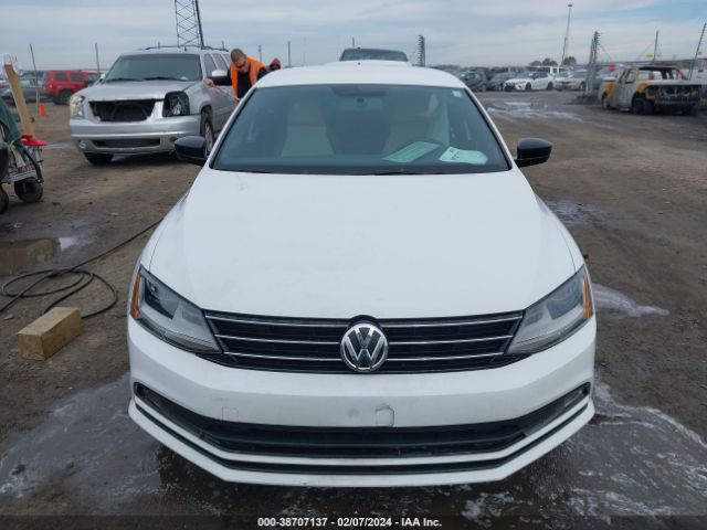 3VWD17AJ4HM387219 Volkswagen Jetta 1.8t Sport