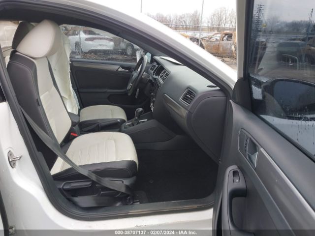 3VWD17AJ4HM387219 Volkswagen Jetta 1.8t Sport