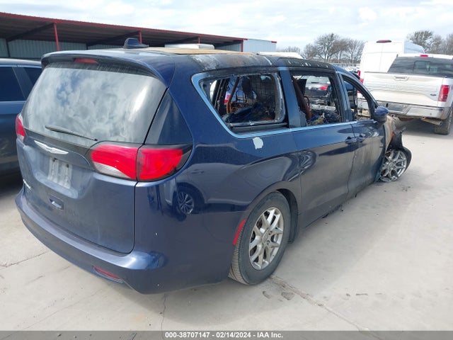 2C4RC1CG6LR223876 Chrysler Voyager Lx