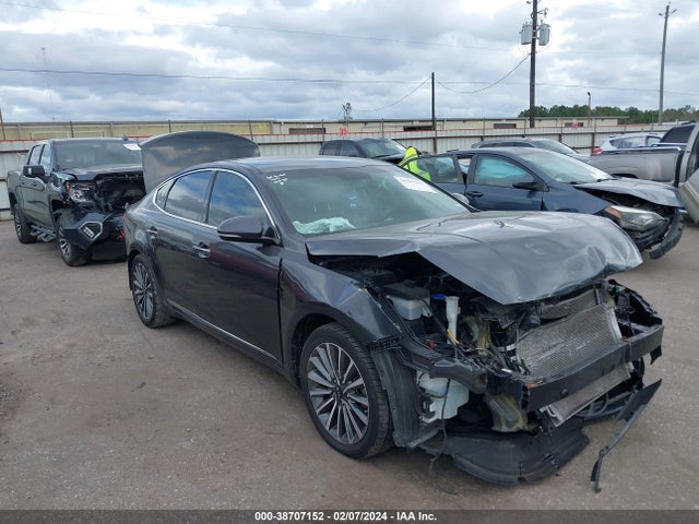 2018 KNALB4J17J5097219 main image