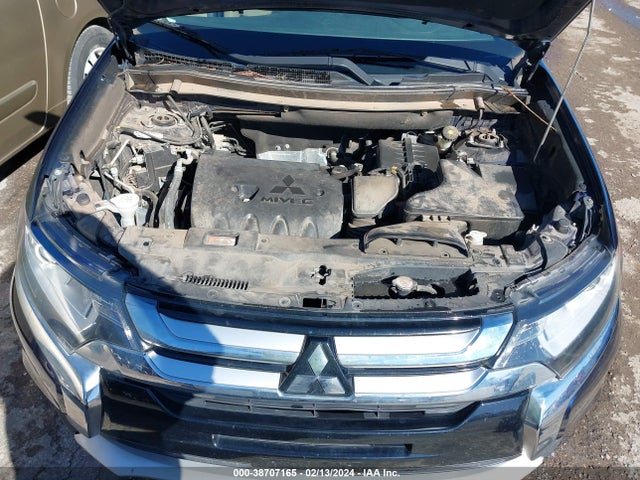 JA4AD3A35GZ018786 Mitsubishi Outlander Se