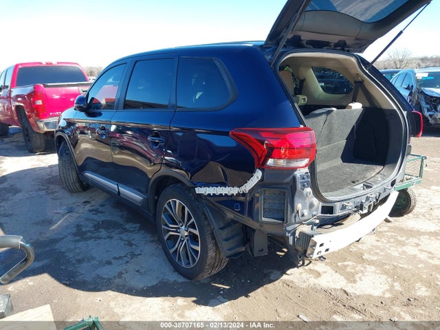 JA4AD3A35GZ018786 Mitsubishi Outlander Se