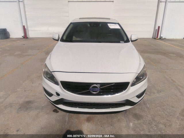 Volvo S60 T5 Dynamic 2017 YV126MFLXH2434257 Image 12