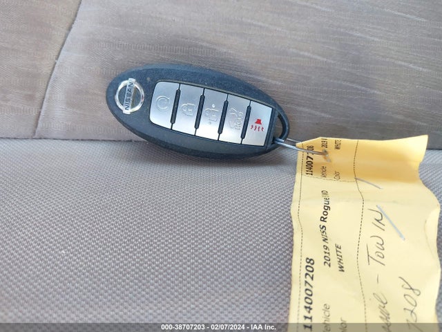 Nissan ROGUE SV 2019 JN8AT2MV5KW388506 Image 11