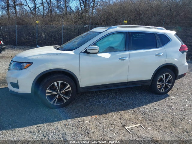 Nissan ROGUE SV 2019 JN8AT2MV5KW388506 Image 2