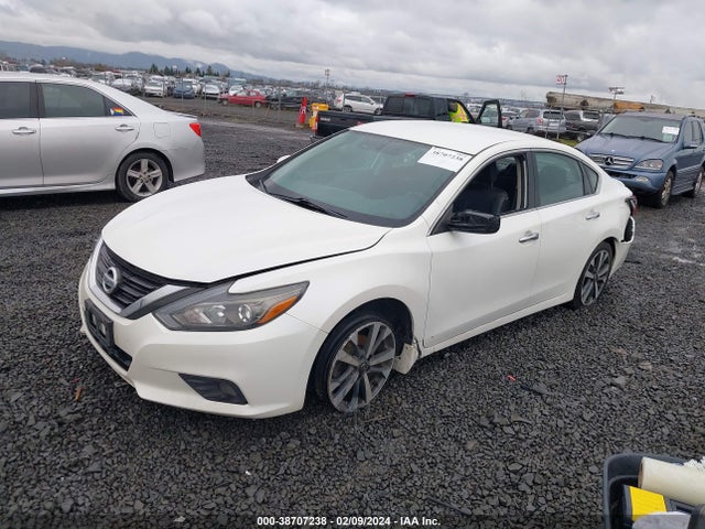 Nissan Altima 2.5 Sr 2017 1N4AL3AP2HC160275 Image 2