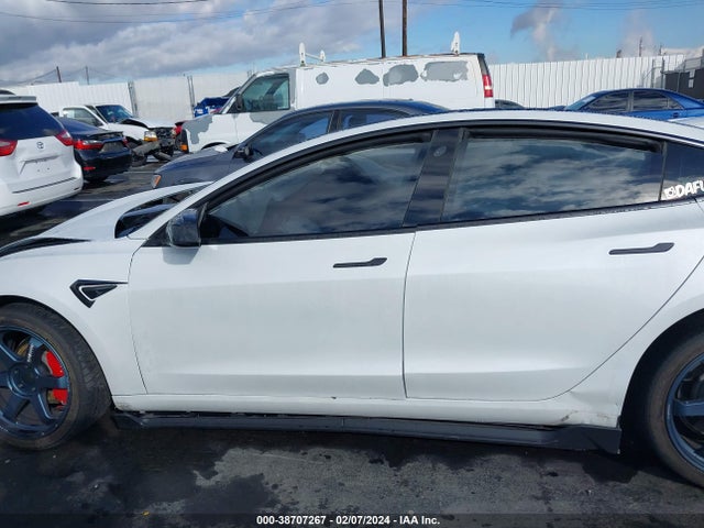 Tesla Model 3 Long Range Dual Motor All-wheel Drive 2020 5YJ3E1EB5LF665853 Image 14