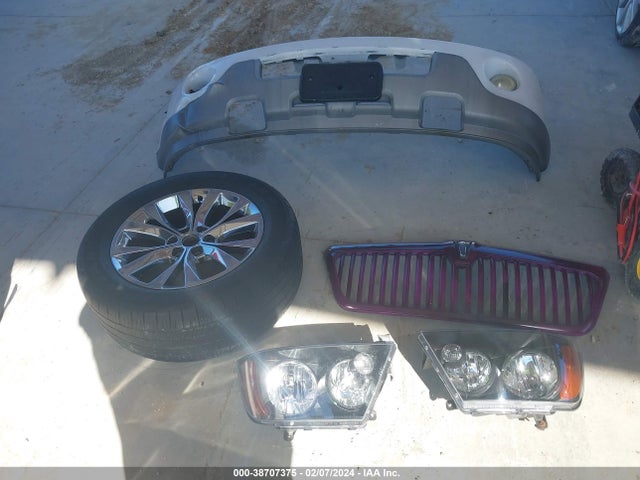 2003 LINCOLN NAVIGATOR ULTIMATE VIN: 5LMFU27R43LJ35329