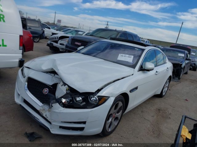 SAJAR4BG2HA948404 Jaguar XE