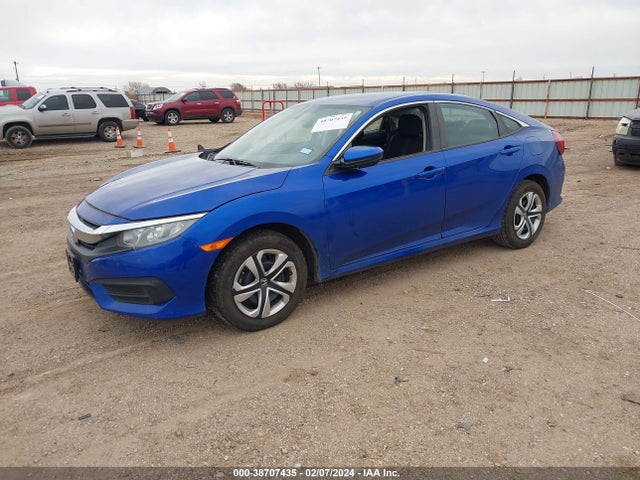Honda Civic Lx 2018 2HGFC2F5XJH588438 Image 2