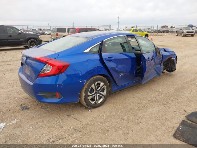 Honda Civic Lx 2018 2HGFC2F5XJH588438 Image 4