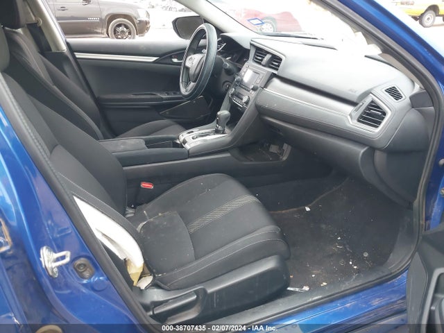 Honda Civic Lx 2018 2HGFC2F5XJH588438 Image 5