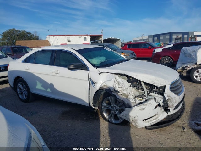 Ford TAURUS SE 2018 1FAHP2D89JG134322 Image 13