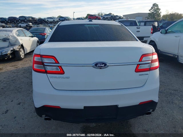 Ford TAURUS SE 2018 1FAHP2D89JG134322 Image 16