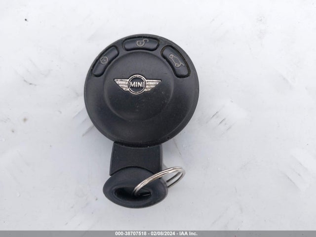 2008 MINI COOPER WMWMF33528TU63872 Photo 10