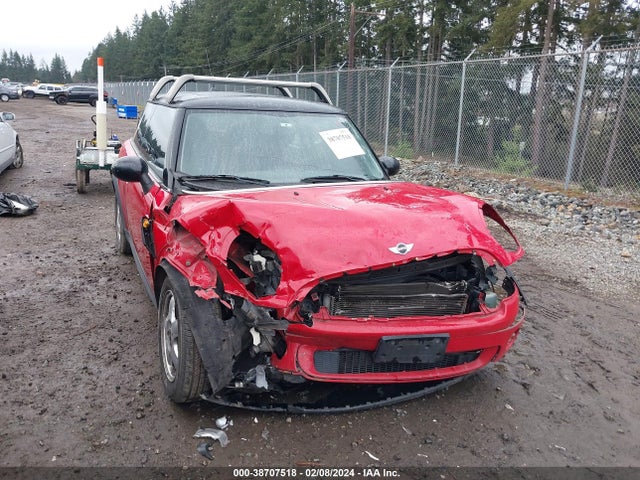 2008 MINI COOPER WMWMF33528TU63872 Photo 5