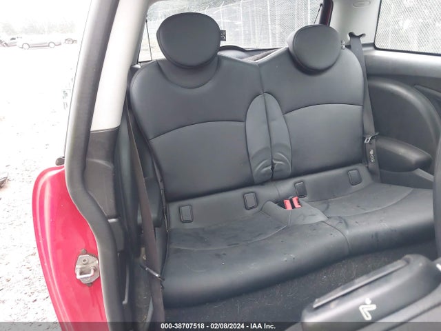 2008 MINI COOPER WMWMF33528TU63872 Photo 7