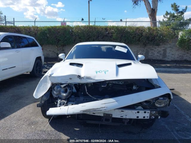 2C3CDZAGXJH258187 Dodge Challenger Sxt Plus