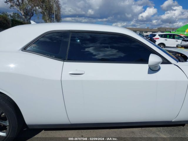 2C3CDZAGXJH258187 Dodge Challenger Sxt Plus