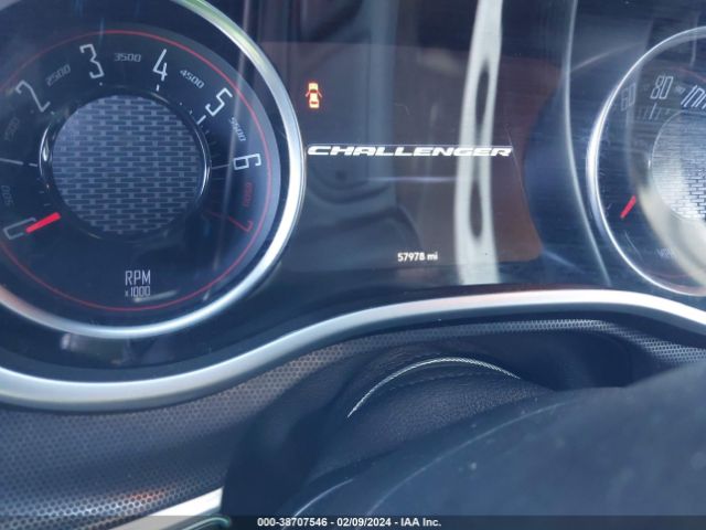 2C3CDZAGXJH258187 Dodge Challenger Sxt Plus