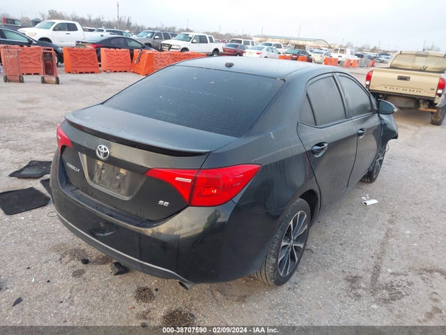 Toyota COROLLA SE 2018 5YFBURHE7JP803333 Image 4