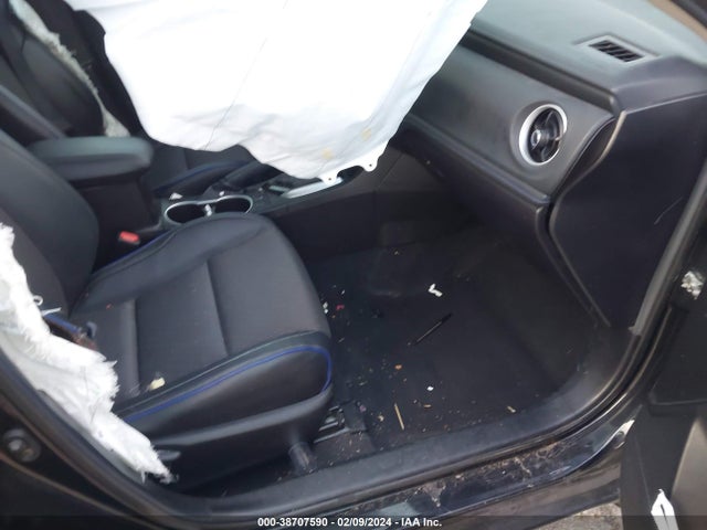 Toyota COROLLA SE 2018 5YFBURHE7JP803333 Image 5