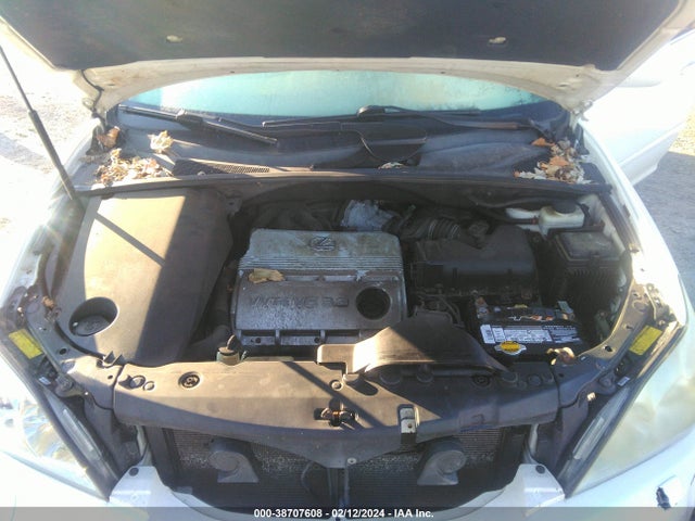 2005 LEXUS RX 330 VIN: 2T2GA31U05C030025
