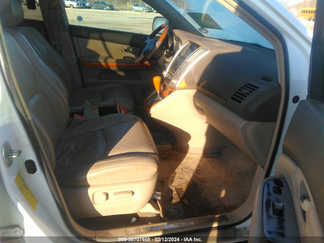 2005 LEXUS RX 330 VIN: 2T2GA31U05C030025