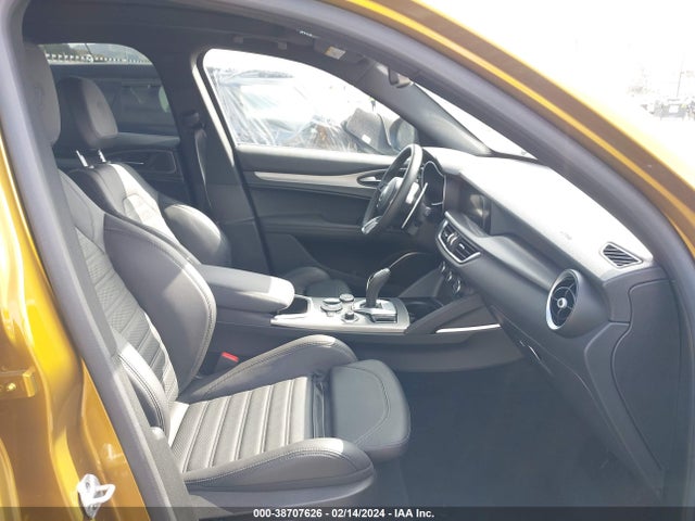 ZASPAKBN9P7D55225 Alfa Romeo Stelvio Veloce Awd